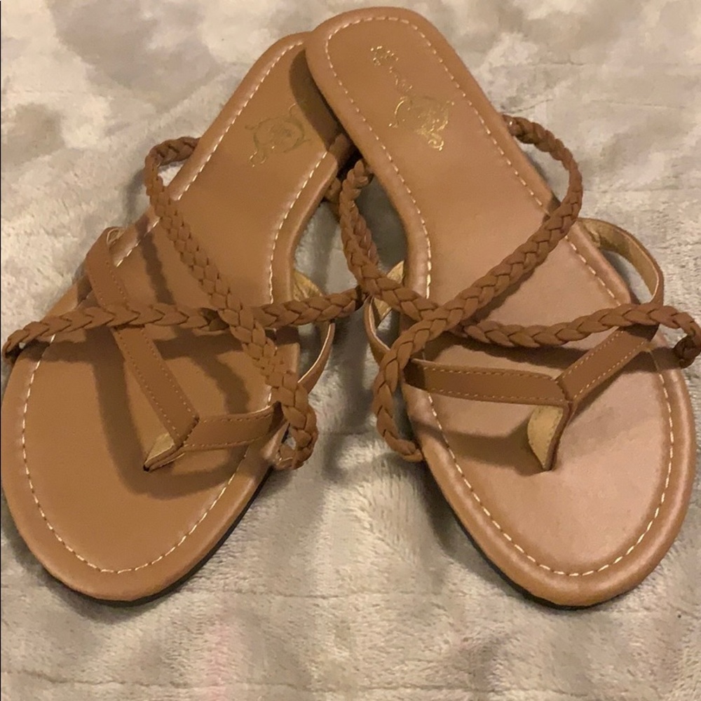 SoleMates Strappy brown Sandals sz 9/10 NWOT